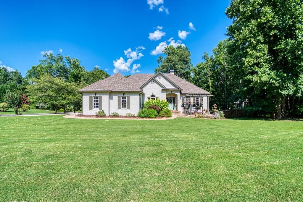 5010 Johns Court, Alpharetta, GA 30004 — most recent listing photo
