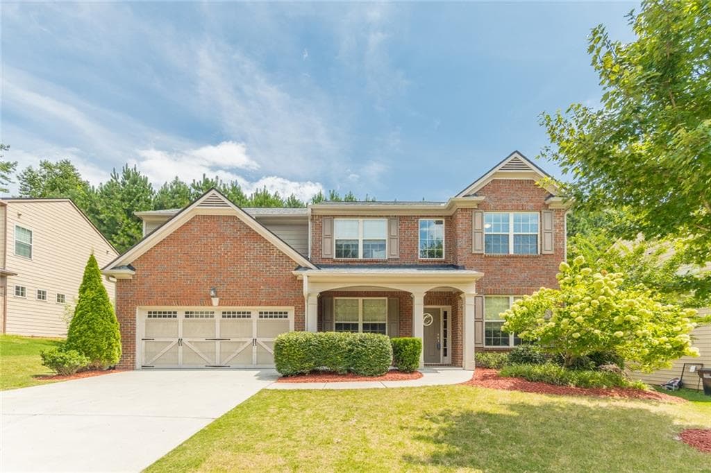 4 bedroom, 3 bathroom, 2,650 sq ft single family residence sold at 2635 Lansing Lane, Cumming, GA 30041
