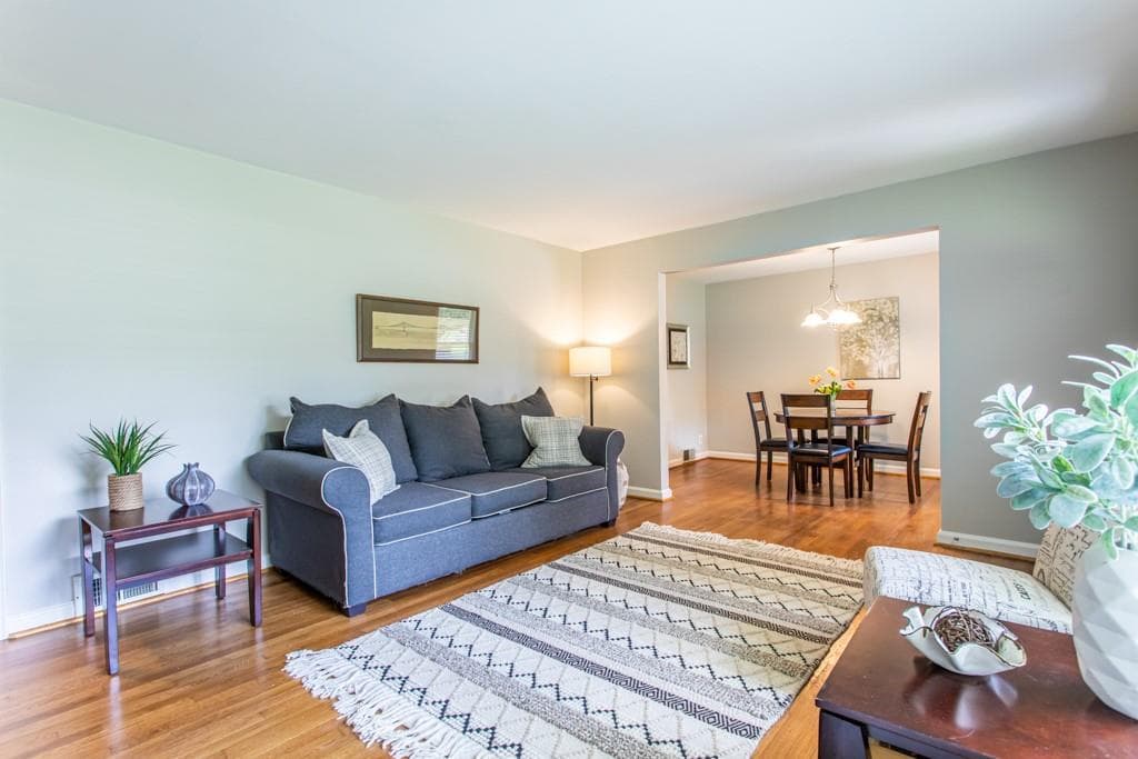 2475 Woodridge Drive, Decatur, GA 30033 — most recent listing photo