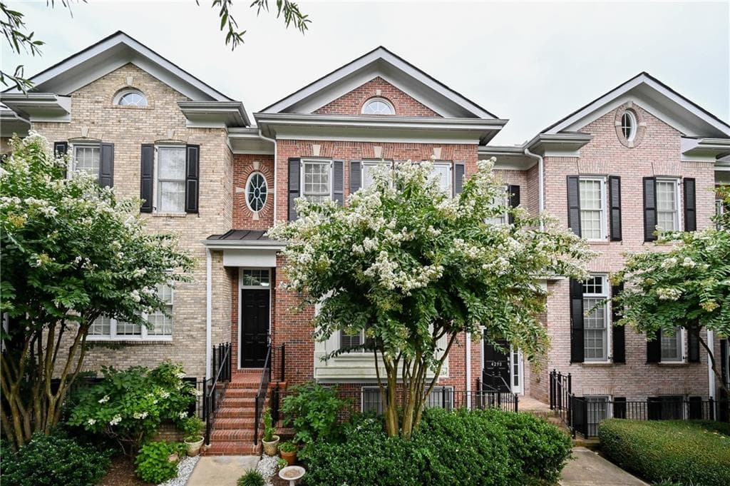 3 bedroom, 4 bathroom, 3,091 sq ft townhouse sold at 4292 Kingston Gate Cove, Atlanta, GA 30341