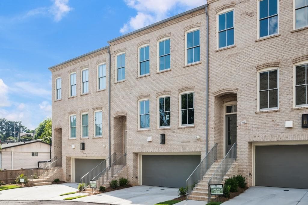 3468 Landen Pine Court 32, Atlanta, GA 30305 — most recent listing photo