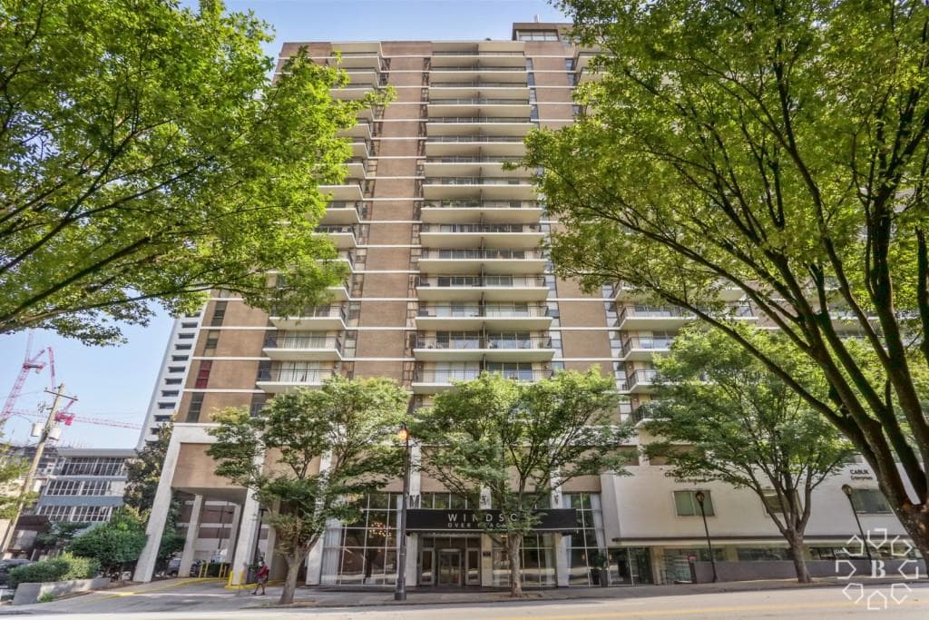 2 bedroom, 2 bathroom, 1,288 sq ft condominium sold at 620 Peachtree Street 1013, Atlanta, GA 30308