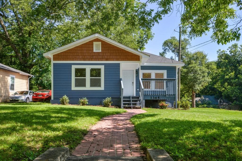 1345 Bridges Avenue, Atlanta, GA 30310 — most recent listing photo