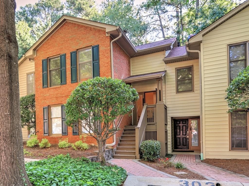302 Garden Court 302, Sandy Springs, GA 30328 — most recent listing photo