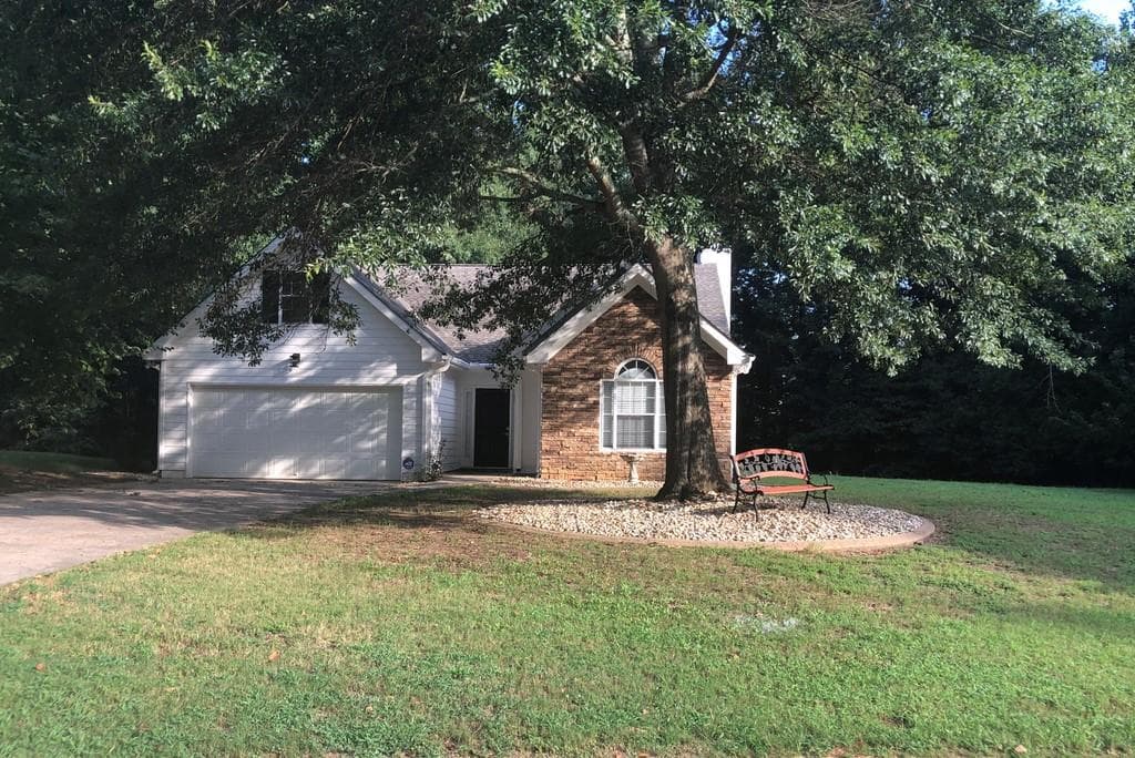 5330 Myras Court, Cumming, GA 30040 — most recent listing photo