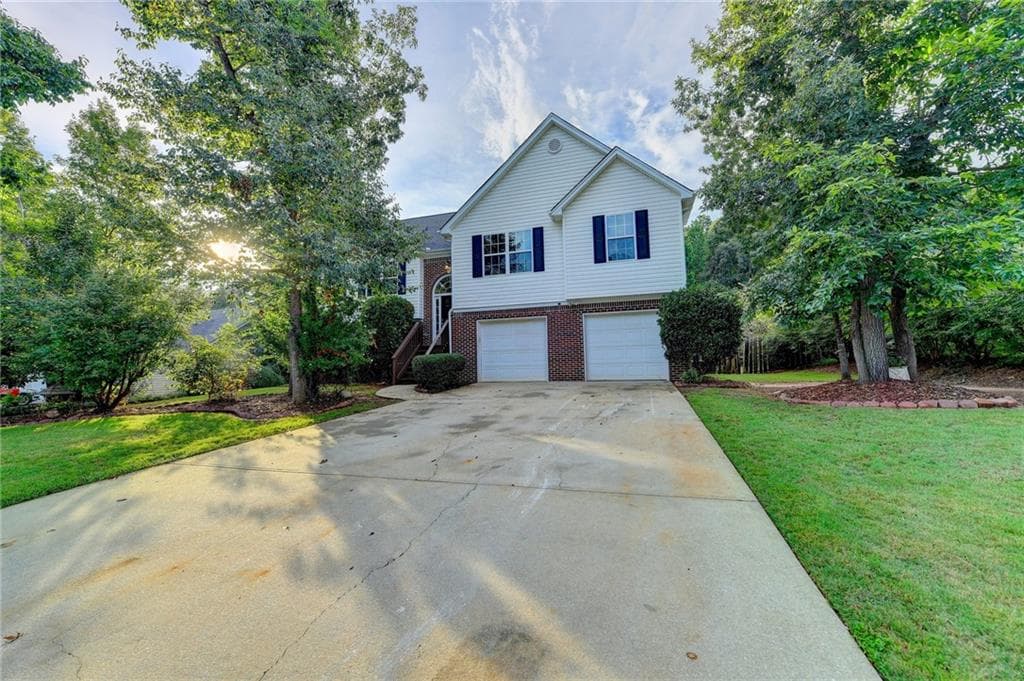 526 Emerald Pointe Trail, Monroe, GA 30655 — most recent listing photo