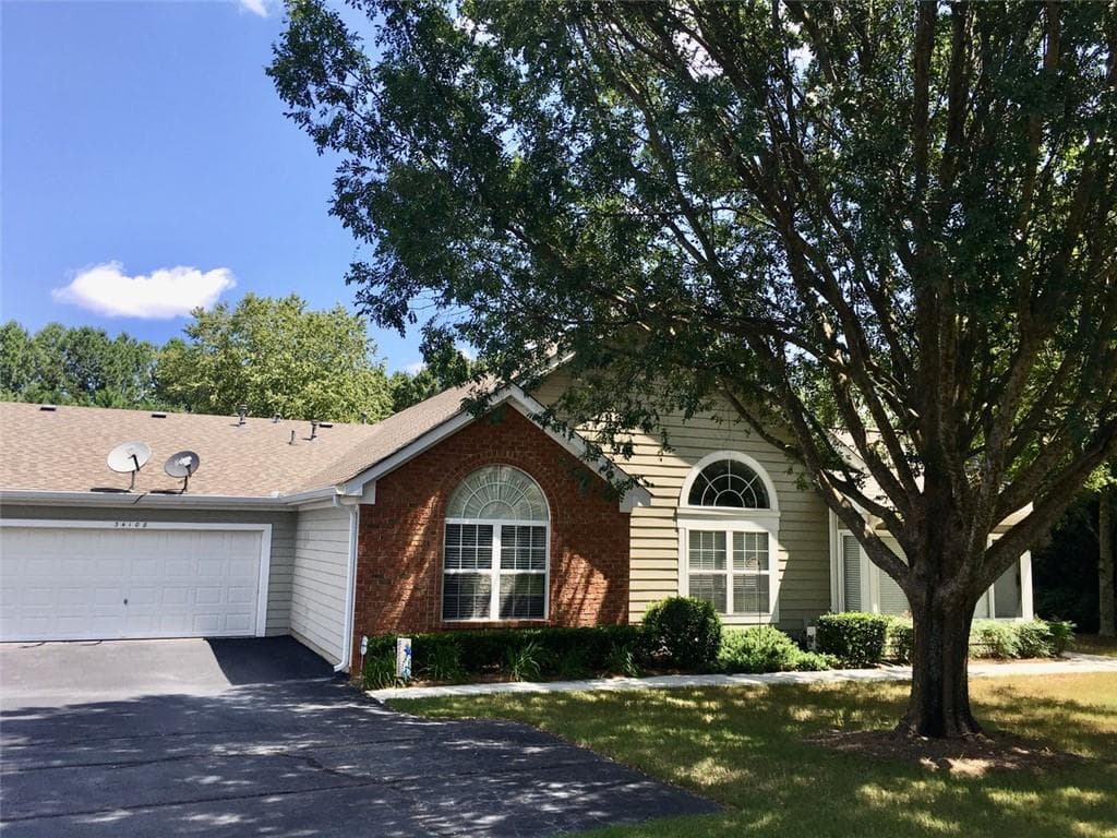 3 bedroom, 2 bathroom, 1,500 sq ft condominium sold at 34108 Harvest Ridge Lane, Johns Creek, GA 30022