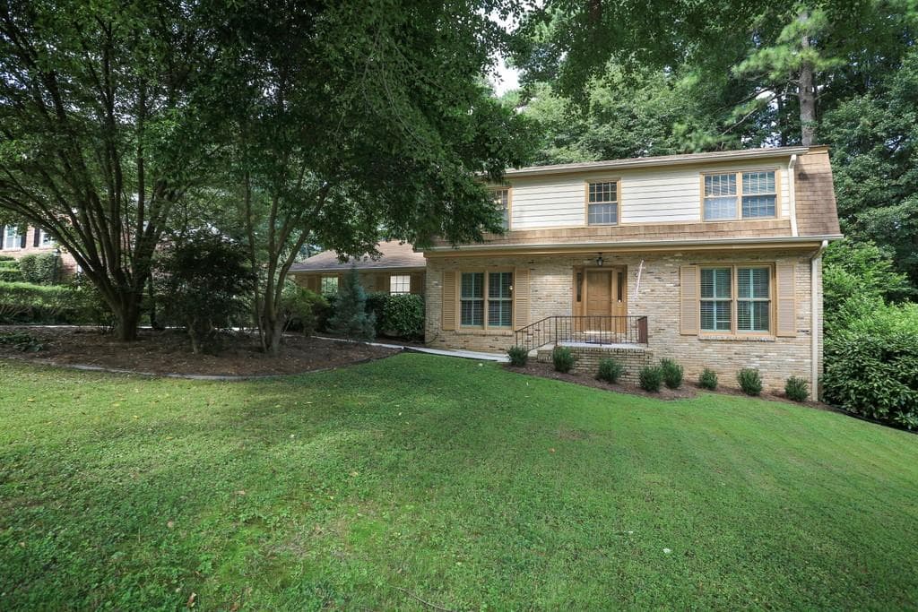 2014 Deren Way, Atlanta, GA 30345 — most recent listing photo