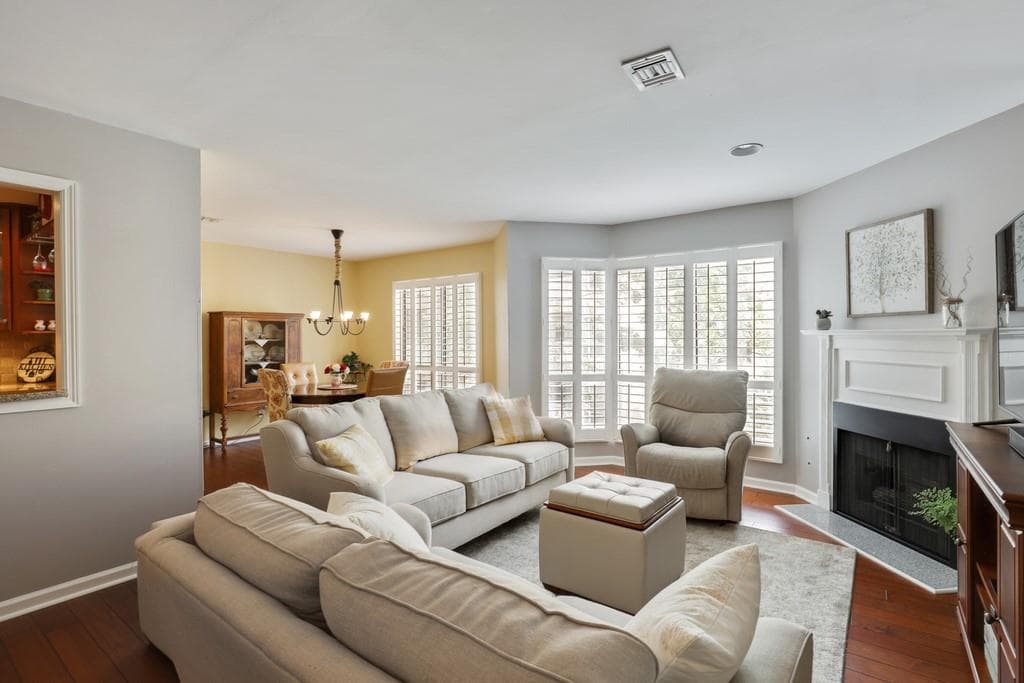244 13th Street 205, Atlanta, GA 30309 — most recent listing photo