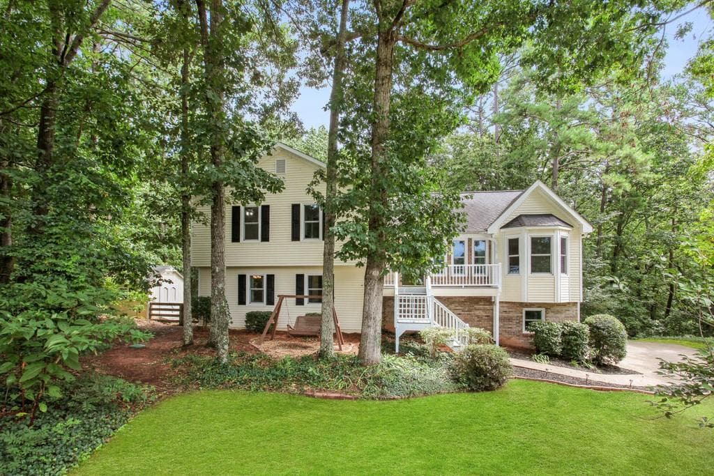 4 bedroom, 3 bathroom, 3,185 sq ft single family residence sold at 6191 Golden Landing, Canton, GA 30114
