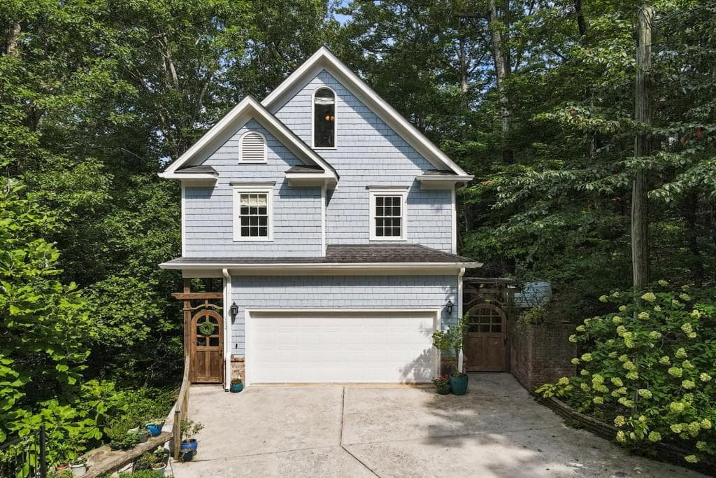 152 Juniper Street, Roswell, GA 30075 — most recent listing photo