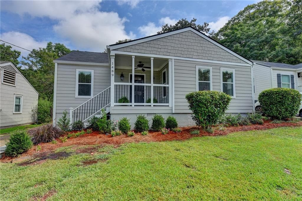 1489 Elizabeth Lane, East Point, GA 30344 — most recent listing photo
