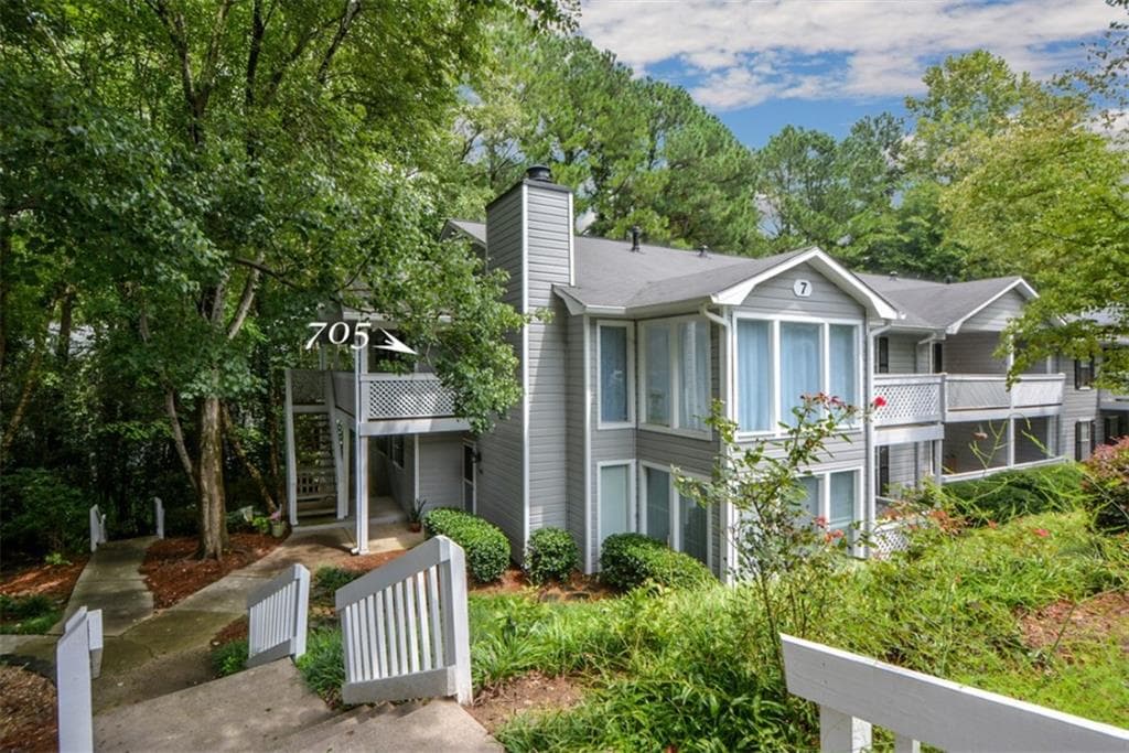 705 Vicksburg Place, Sandy Springs, GA 30350 — most recent listing photo