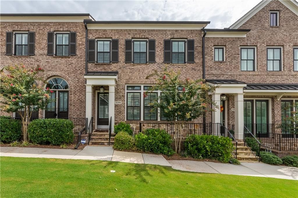 4 bedroom, 4 bathroom, 3,150 sq ft townhouse sold at 1196 Arrington Lane, Brookhaven, GA 30319