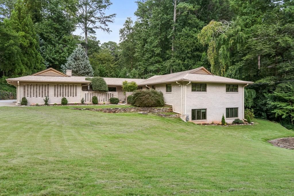 4 bedroom, 3 bathroom, 3,623 sq ft single family residence sold at 1835 Morris Landers Drive, Atlanta, GA 30345
