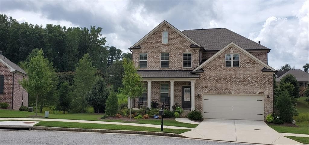 4 bedroom, 4 bathroom, 2,979 sq ft single family residence sold at 3901 Heirloom Loop Court, Buford, GA 30519