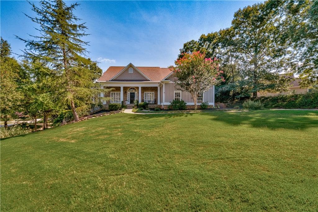 4 bedroom, 3 bathroom, 4,230 sq ft single family residence sold at 2920 Princeton Trace, Cumming, GA 30041