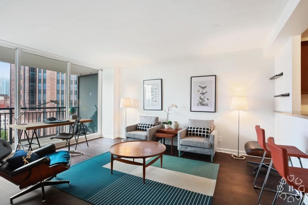 1 bedroom, 1 bathroom, 786 sq ft condominium sold at 620 Peachtree Street 1008, Atlanta, GA 30308