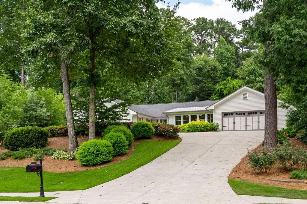 810 Fairfield Drive, Marietta, GA 30068 — most recent listing photo