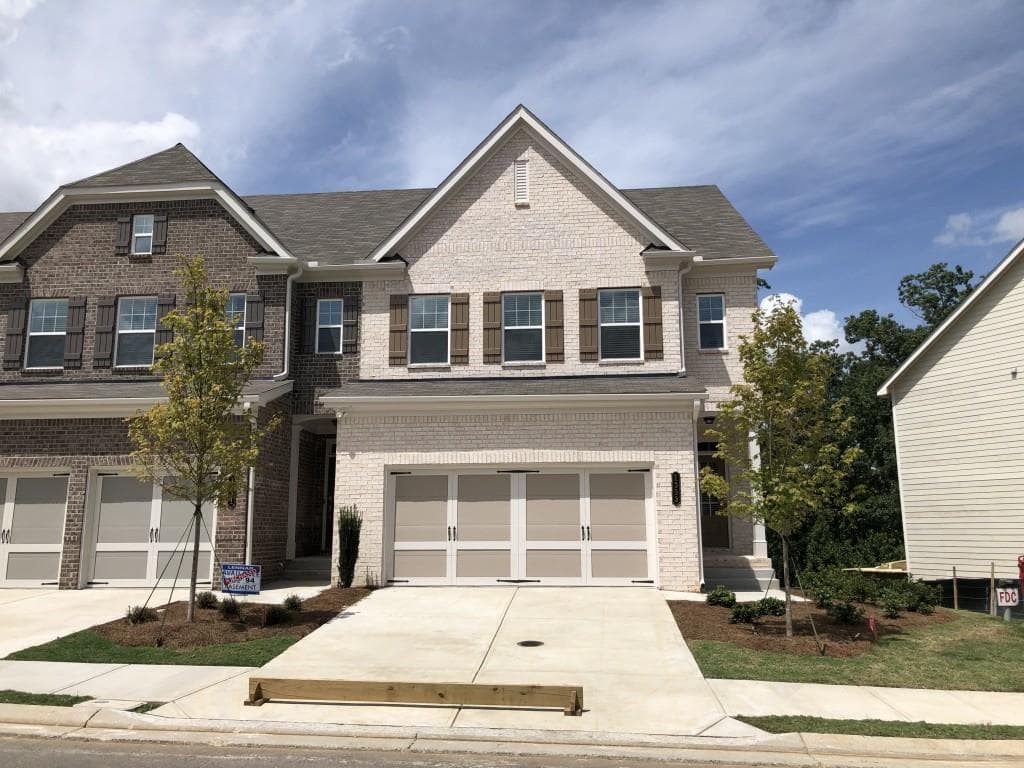 3 bedroom, 3 bathroom, 1,901 sq ft townhouse sold at 1333 Elderwood Way 95, Cumming, GA 30041