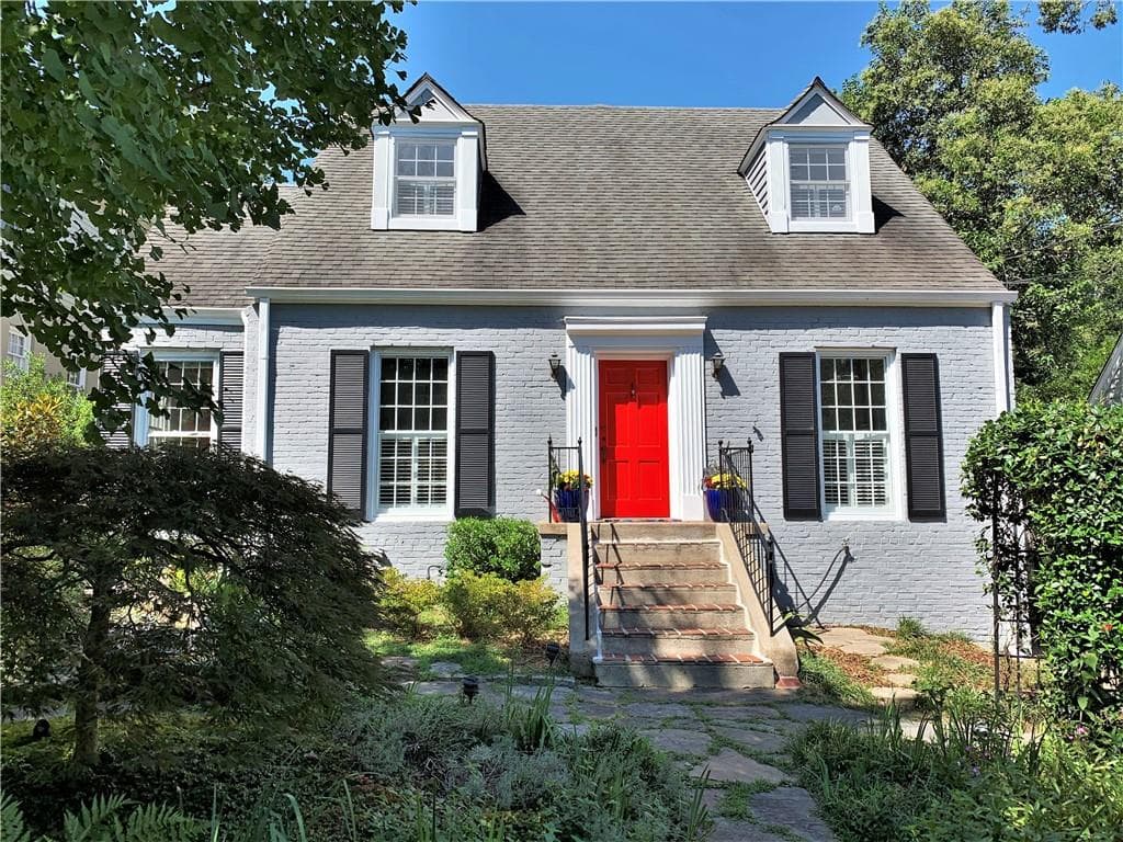 4 bedroom, 3 bathroom, 3,219 sq ft single family residence sold at 2596 Forrest Way, Atlanta, GA 30305