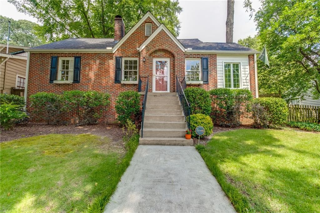 4 bedroom, 2 bathroom, 1,547 sq ft single family residence sold at 216 Springdale Drive, Atlanta, GA 30305