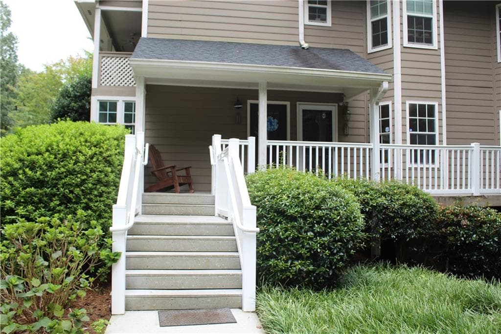 2111 N Forest Trail, Dunwoody, GA 30338 — most recent listing photo