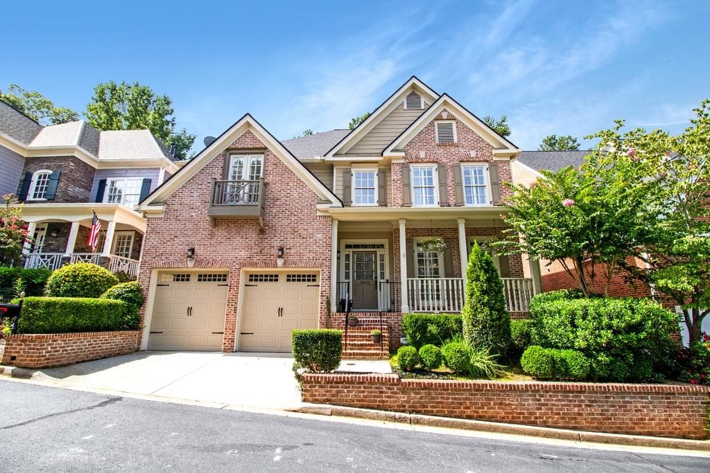 5 bedroom, 4 bathroom, 4,491 sq ft single family residence sold at 2552 Haberfield Court, Brookhaven, GA 30319