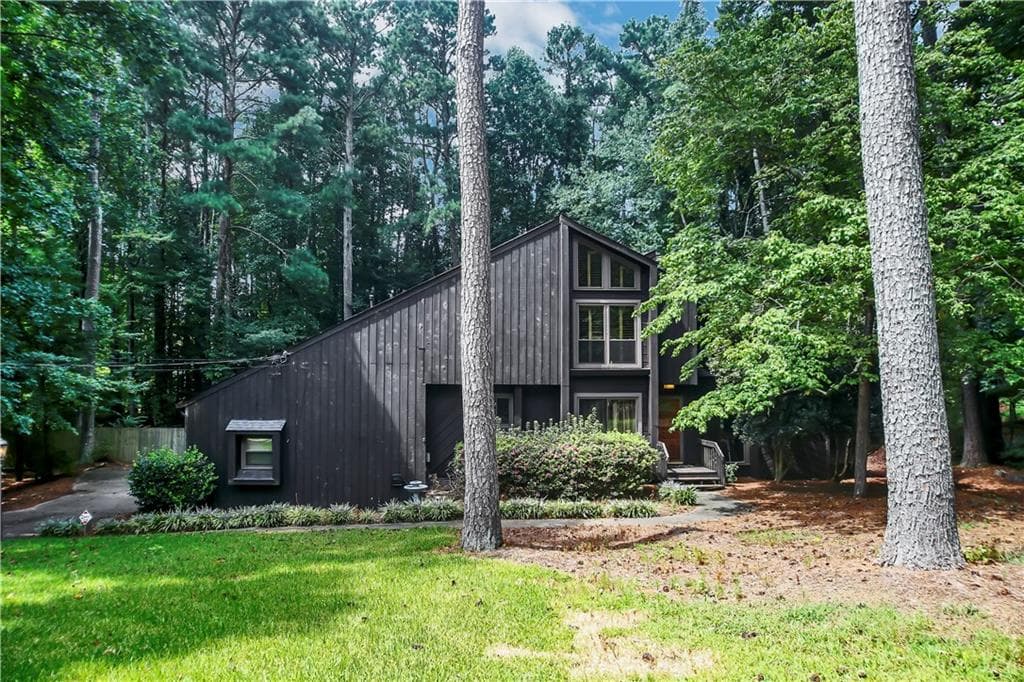 210 Hollyberry Lane, Roswell, GA 30076 — most recent listing photo