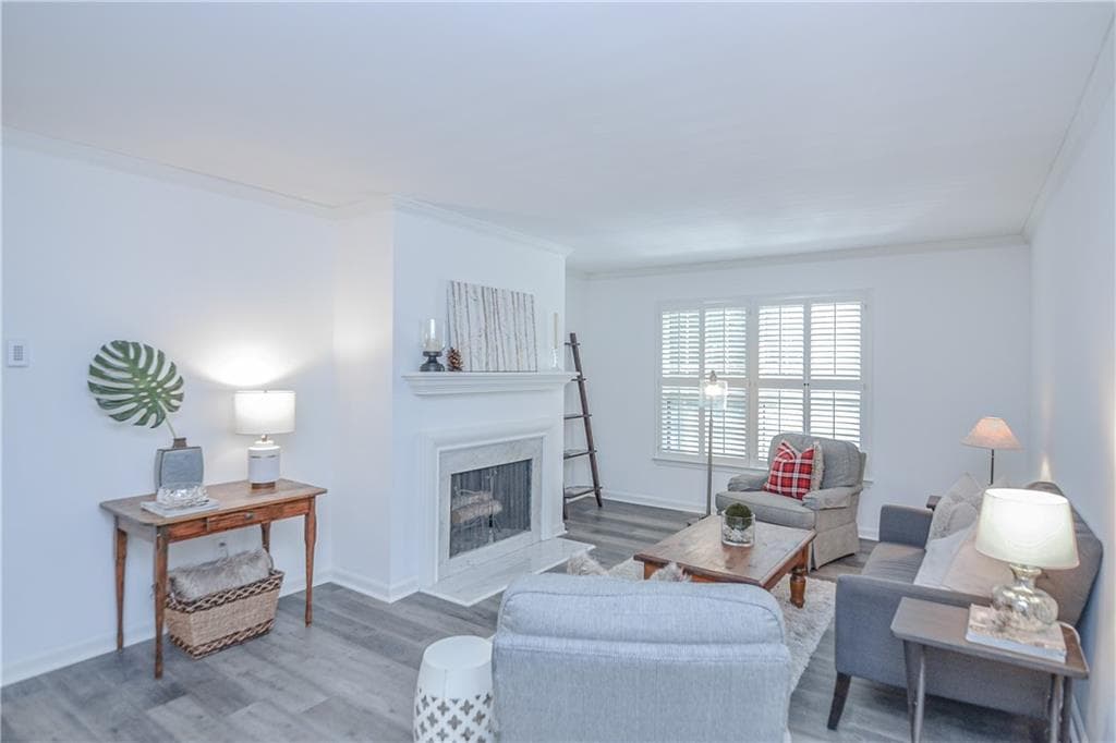 4 bedroom, 2 bathroom, 1,750 sq ft condominium sold at 105 La Rue Place, Atlanta, GA 30327