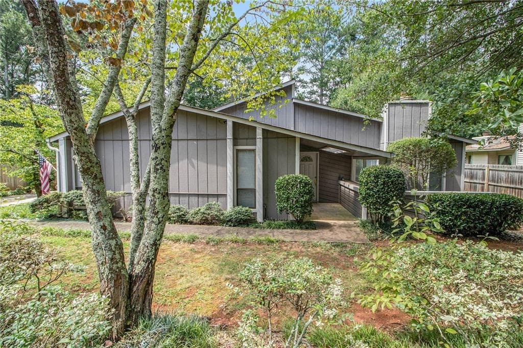 562 Mayjo Court, Marietta, GA 30067 — most recent listing photo