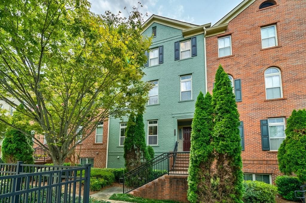 6467 Chariot Street 31, Sandy Springs, GA 30328 — most recent listing photo
