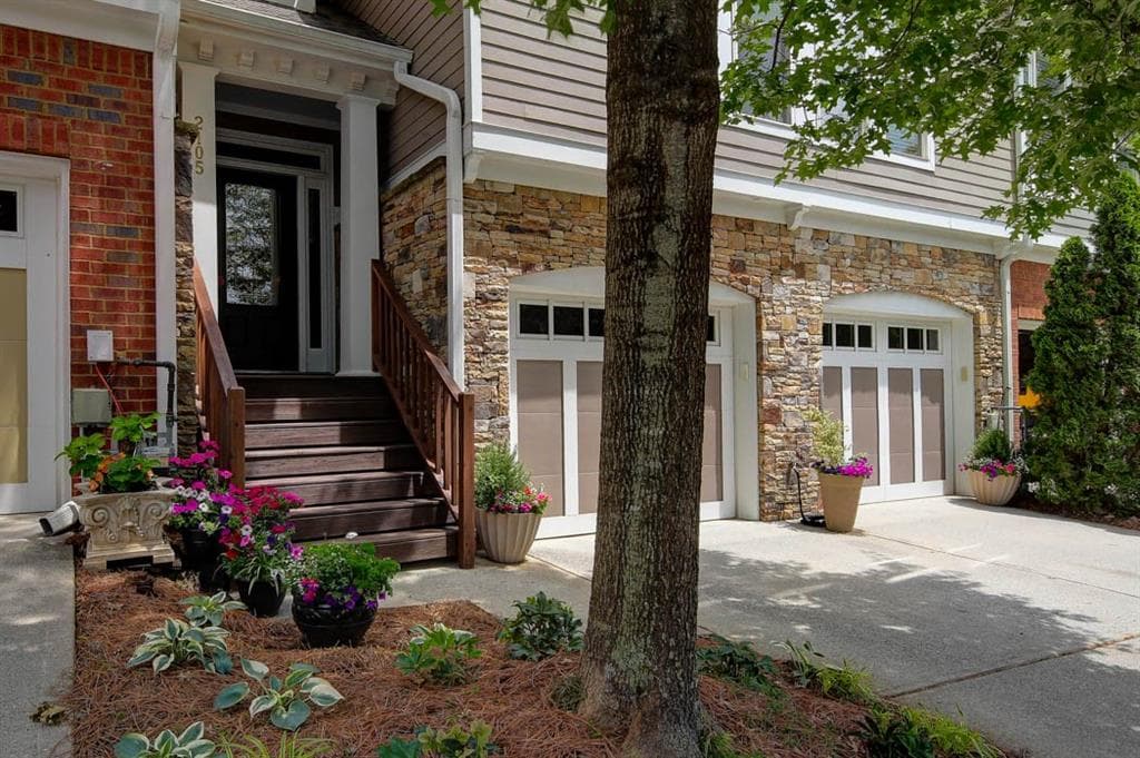 2105 Constitution Court, Roswell, GA 30075 — most recent listing photo
