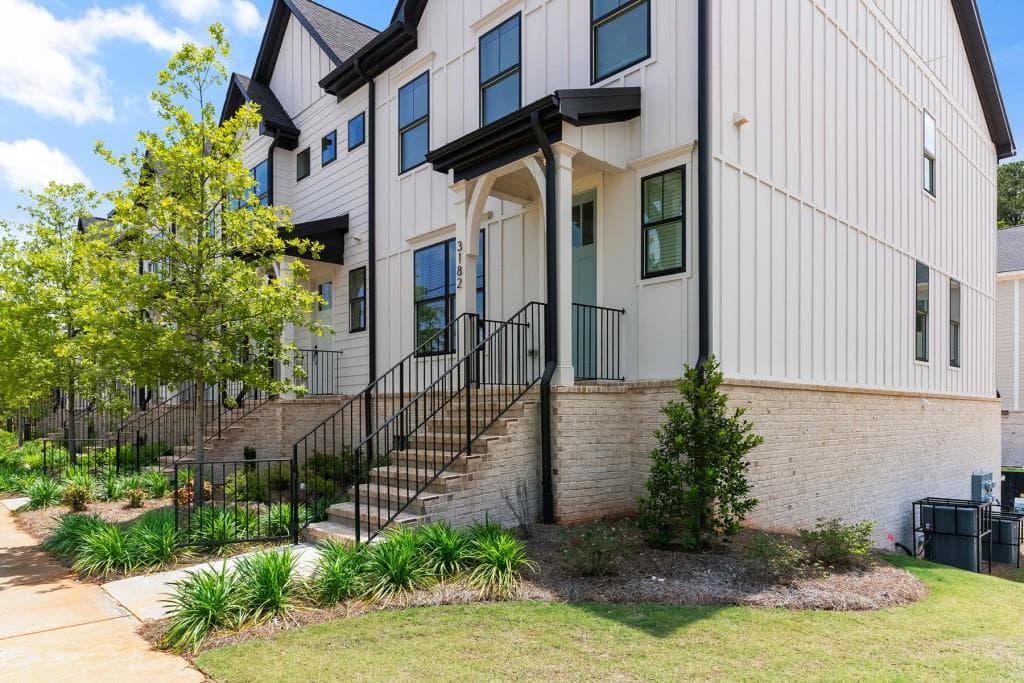 3183 Kincaid Drive, Decatur, GA 30033 — most recent listing photo