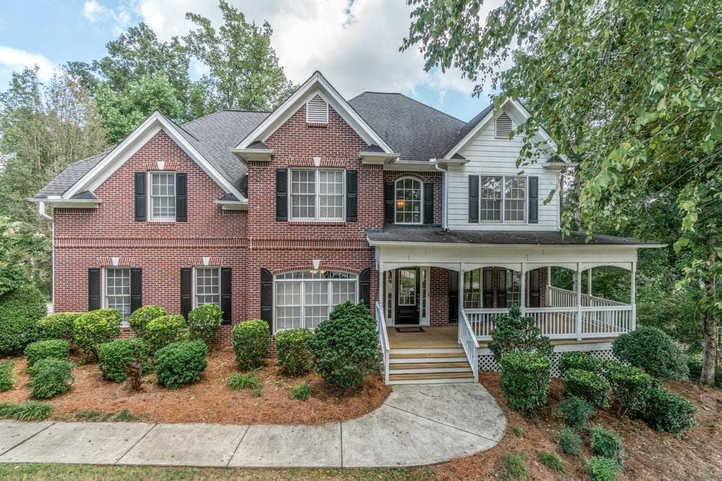 4 bedroom, 4 bathroom, 3,385 sq ft single family residence sold at 3505 Rolling Creek Drive, Buford, GA 30519