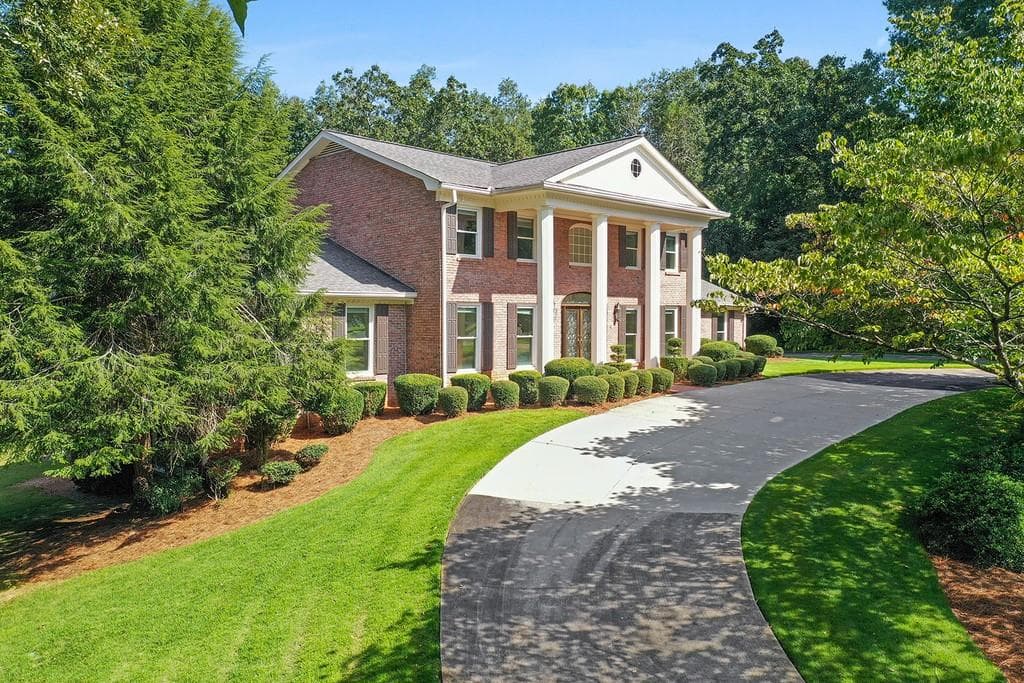 4 bedroom, 5 bathroom, 5,500 sq ft single family residence sold at 1545 Chevron Drive, Atlanta, GA 30350