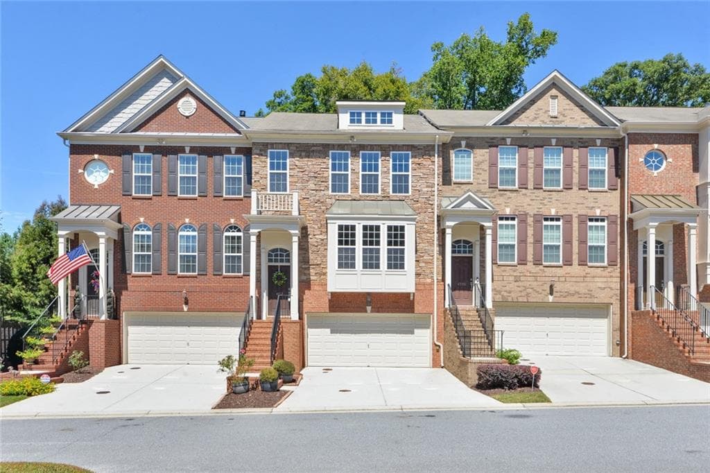 4 bedroom, 4 bathroom, 2,269 sq ft townhouse sold at 4912 Colchester Court, Atlanta, GA 30339
