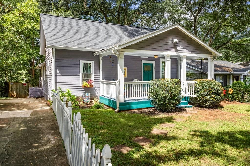 3 bedroom, 2 bathroom, 1,435 sq ft single family residence sold at 171 Warren Street, Atlanta, GA 30317