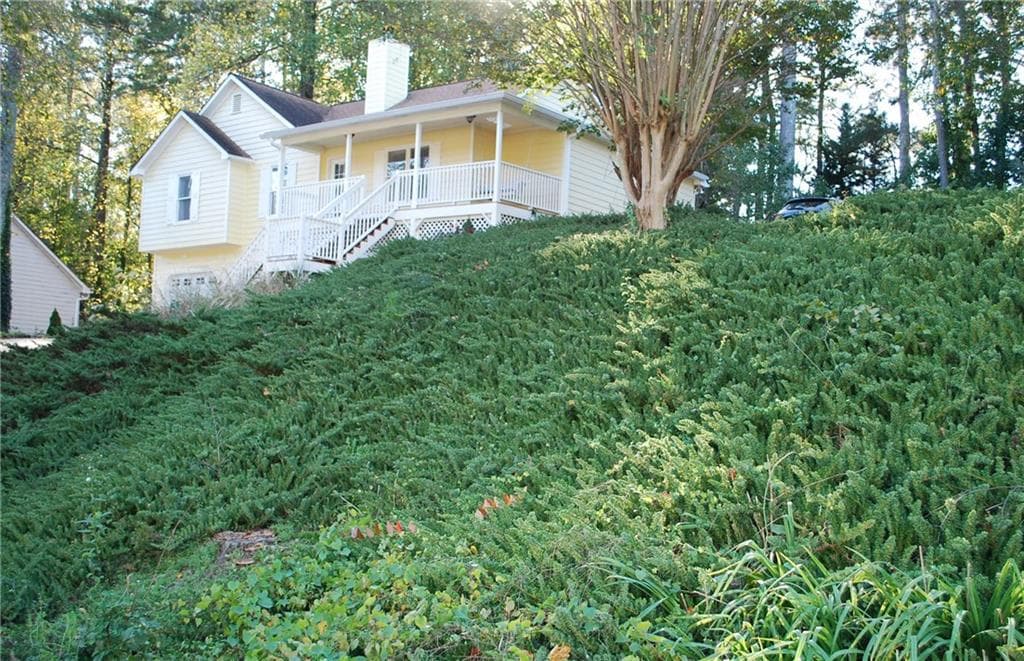 4 bedroom, 3 bathroom, 3,345 sq ft single family residence sold at 424 Etowah Valley Way, Woodstock, GA 30189