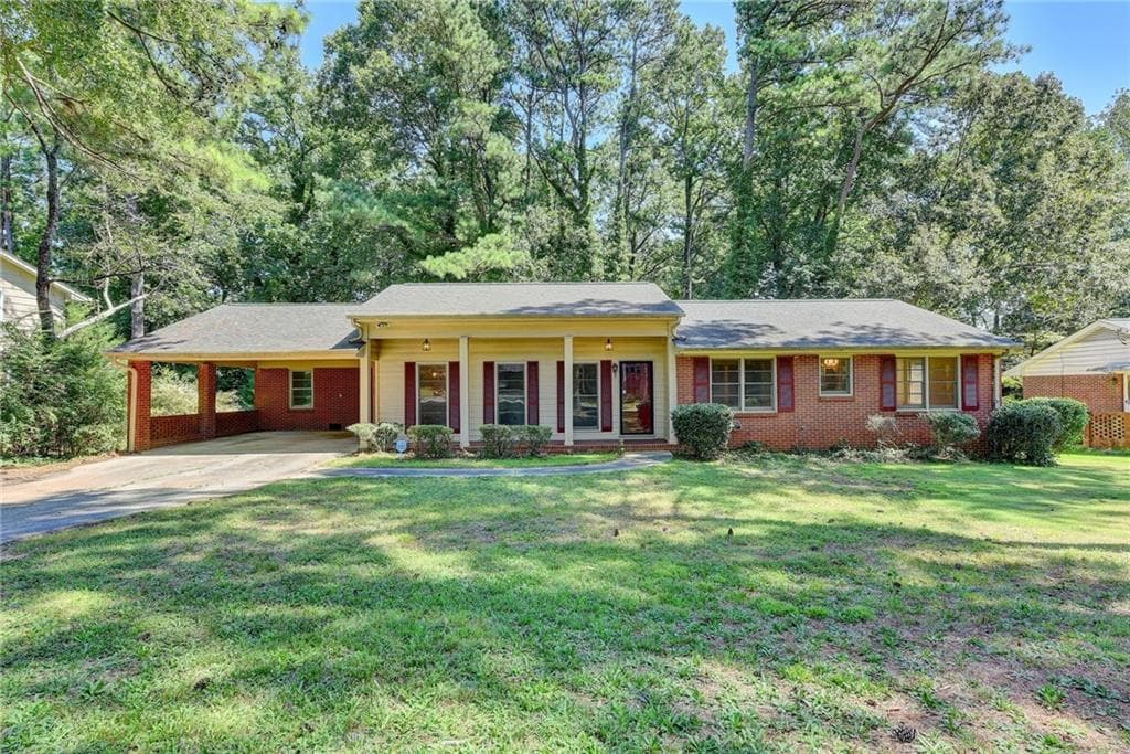 3 bedroom, 2 bathroom, 1,658 sq ft single family residence sold at 2989 Stonegate Trail, Doraville, GA 30340