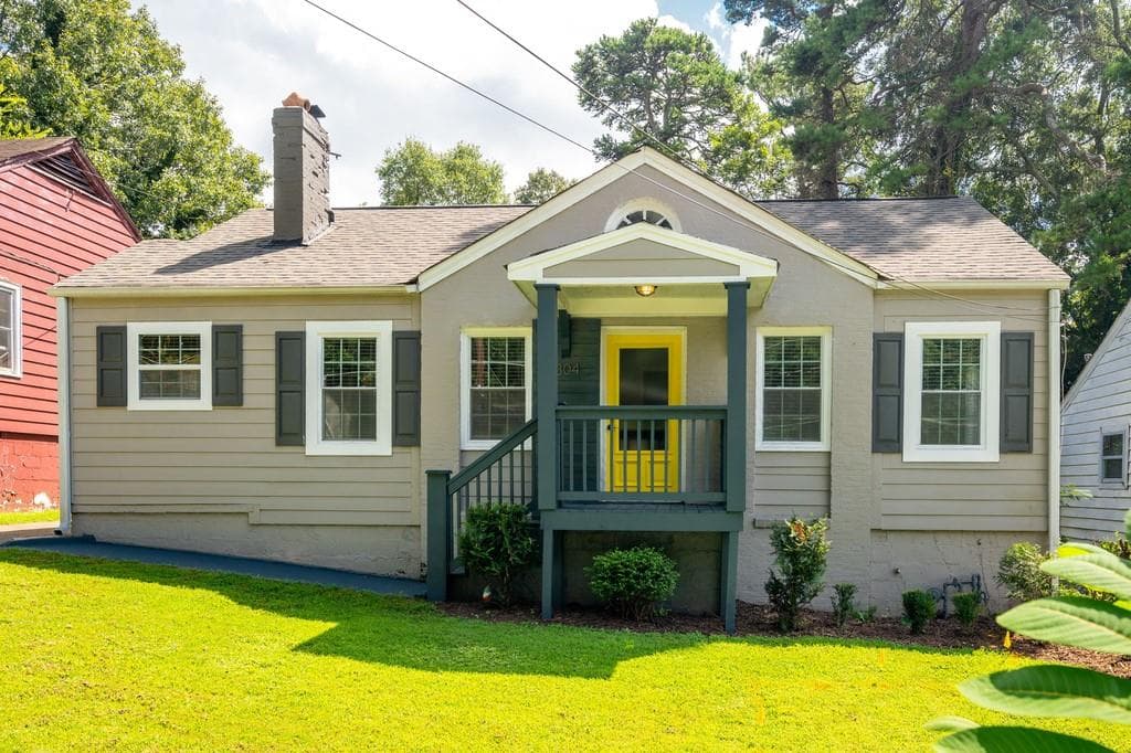 2 bedroom, 2 bathroom, 1,026 sq ft single family residence sold at 1304 Westboro Drive, Atlanta, GA 30310