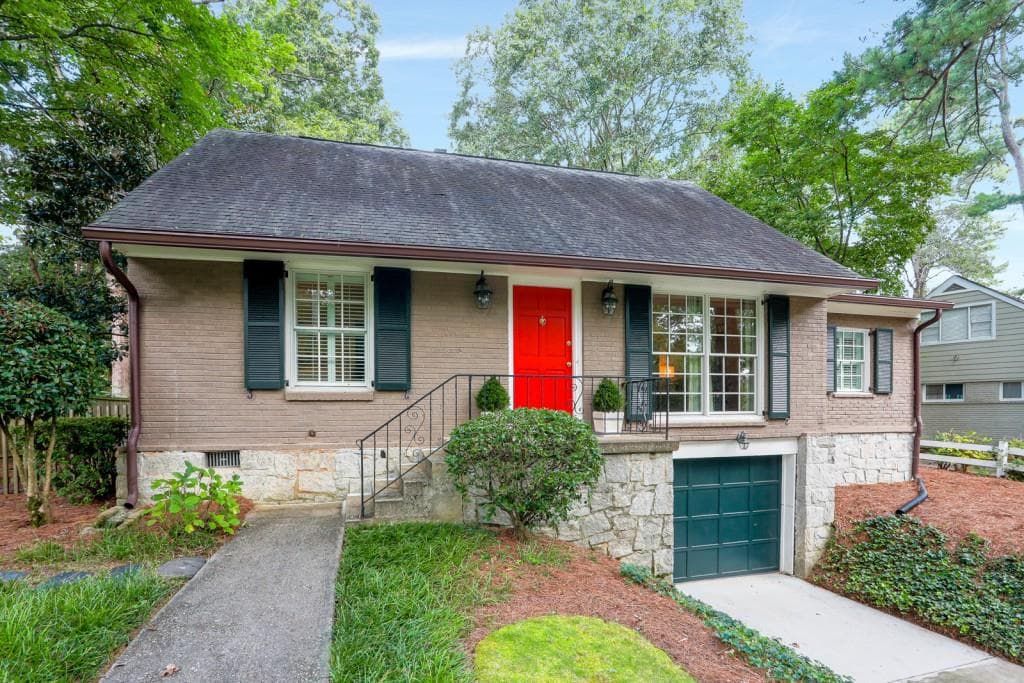 3 bedroom, 2 bathroom single family residence sold at 2805 Ridgemore Road, Atlanta, GA 30318