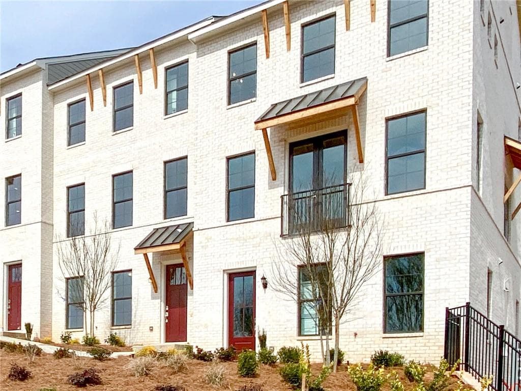 6035 Saffron Way 30, Roswell, GA 30076 — most recent listing photo