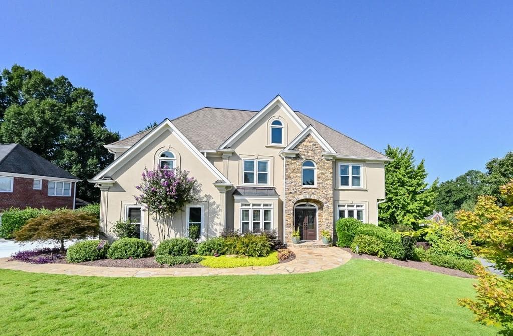 6 bedroom, 5 bathroom, 4,207 sq ft single family residence sold at 12370 Edenwilde Drive, Roswell, GA 30075