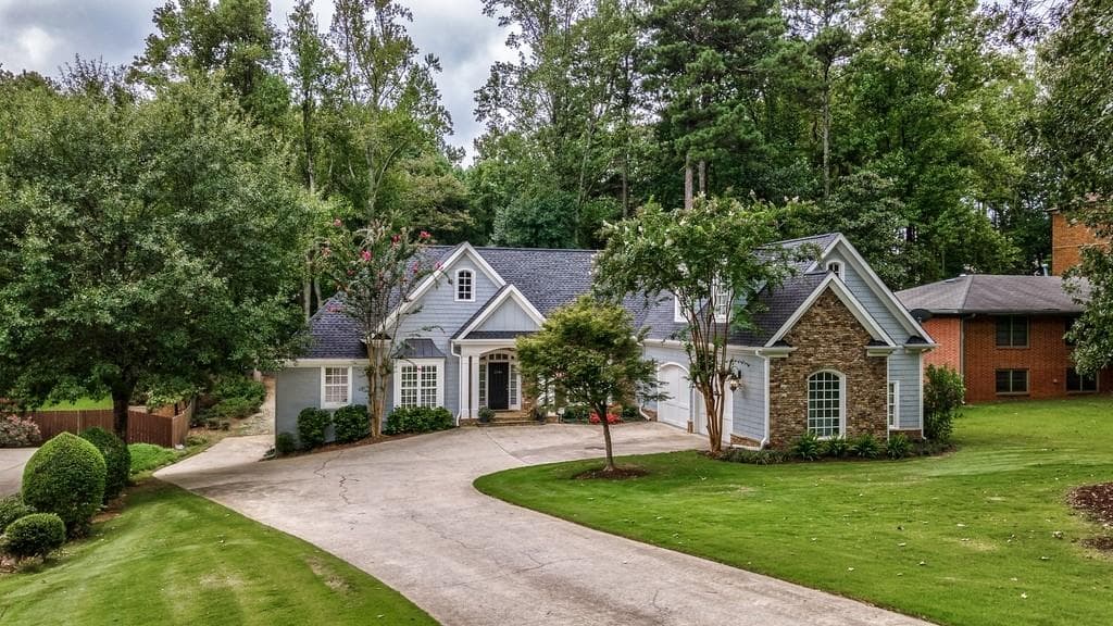 2186 Cumberland Drive, Smyrna, GA 30080 — most recent listing photo