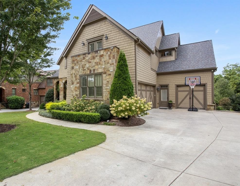 4901 Gresham Ridge Drive, Kennesaw, GA 30144 — most recent listing photo
