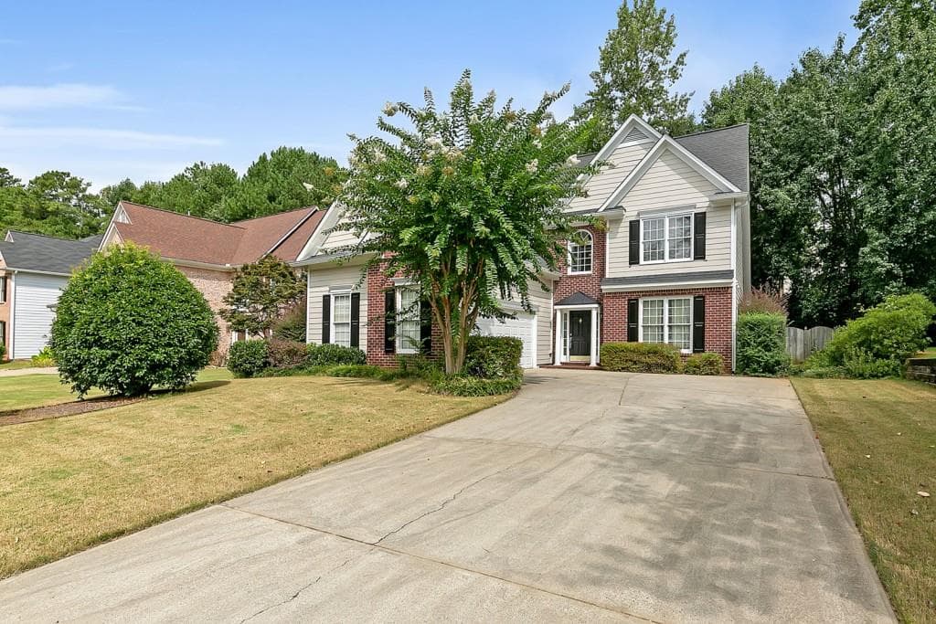 2165 Monroe Drive, Alpharetta, GA 30004 — most recent listing photo