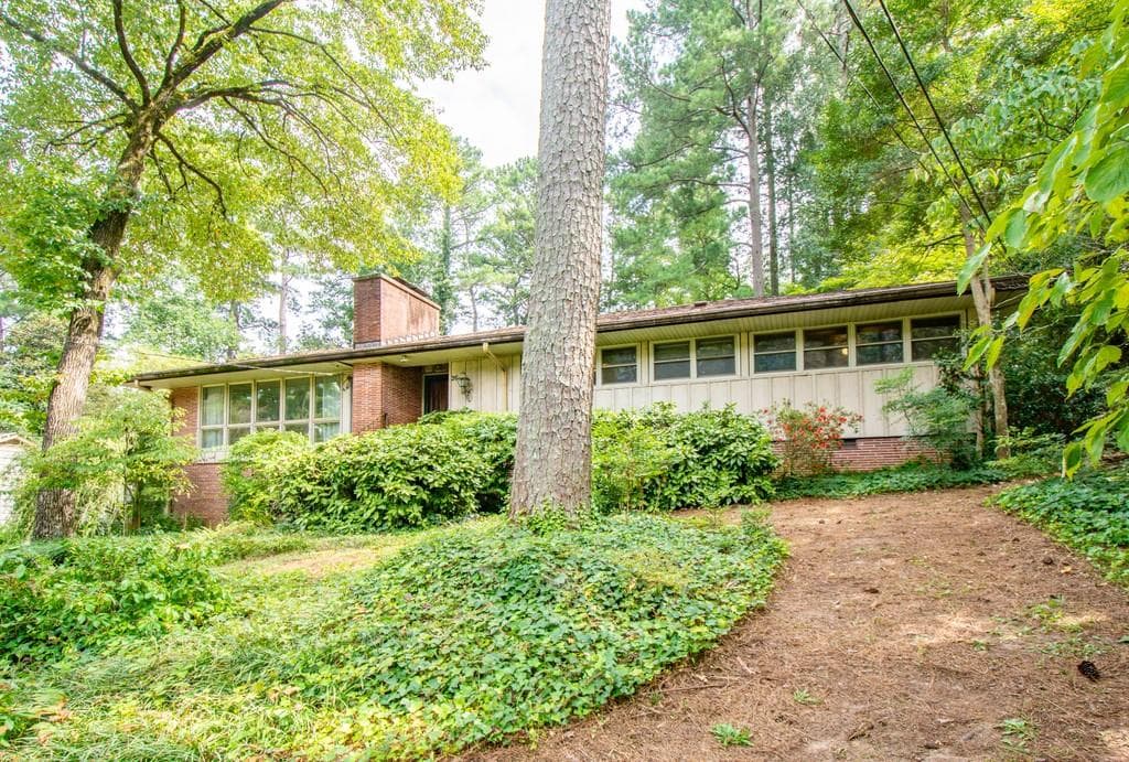3 bedroom, 3 bathroom, 2,545 sq ft single family residence sold at 2071 Beaver Road, Atlanta, GA 30345