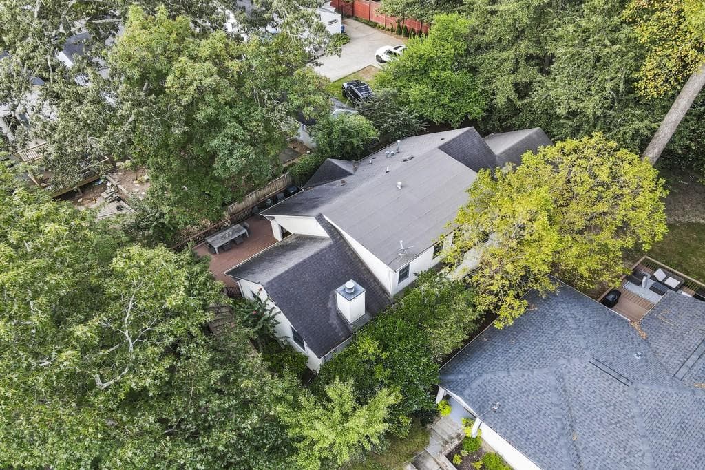 5 bedroom, 3 bathroom, 2,609 sq ft single family residence sold at 2500 Acorn Avenue, Atlanta, GA 30305
