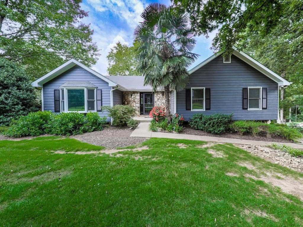 611 Hickory Creek Lane, Woodstock, GA 30188 — most recent listing photo